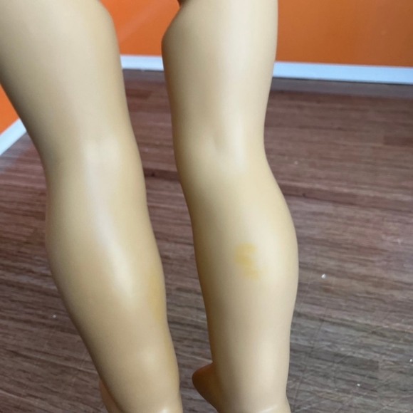 Samantha Doll - Picture 2 of 6